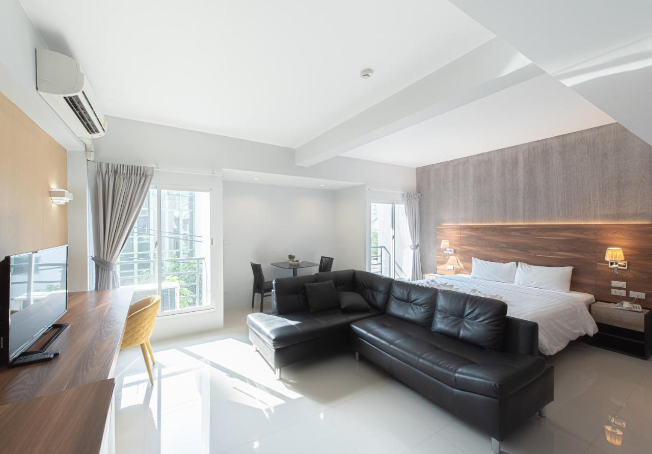 The Proud Exclusive Hotel-Sha Plus Накхон Патом Екстериор снимка