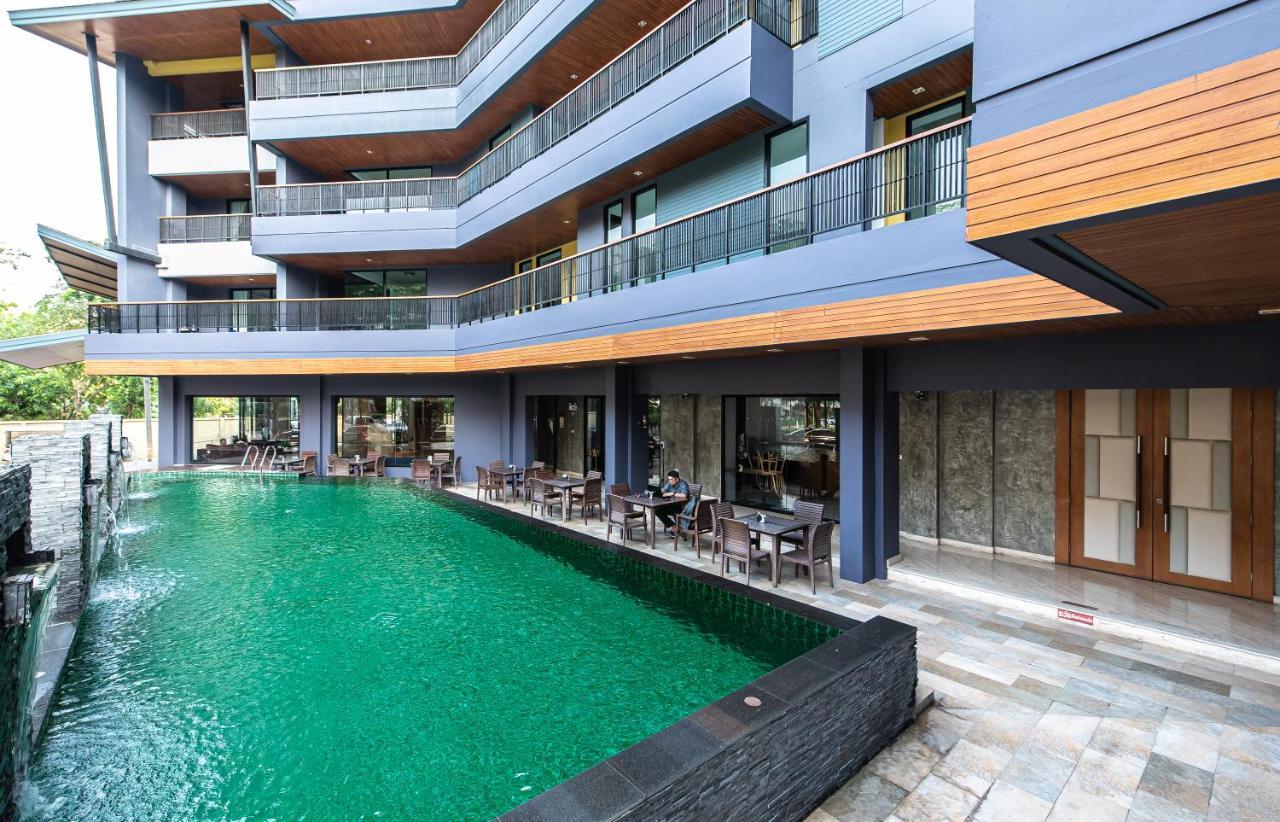 The Proud Exclusive Hotel-Sha Plus Накхон Патом Екстериор снимка